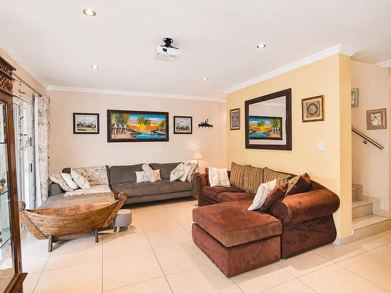 4 bedroom cluster in Bryanston for sale - Photo 8
