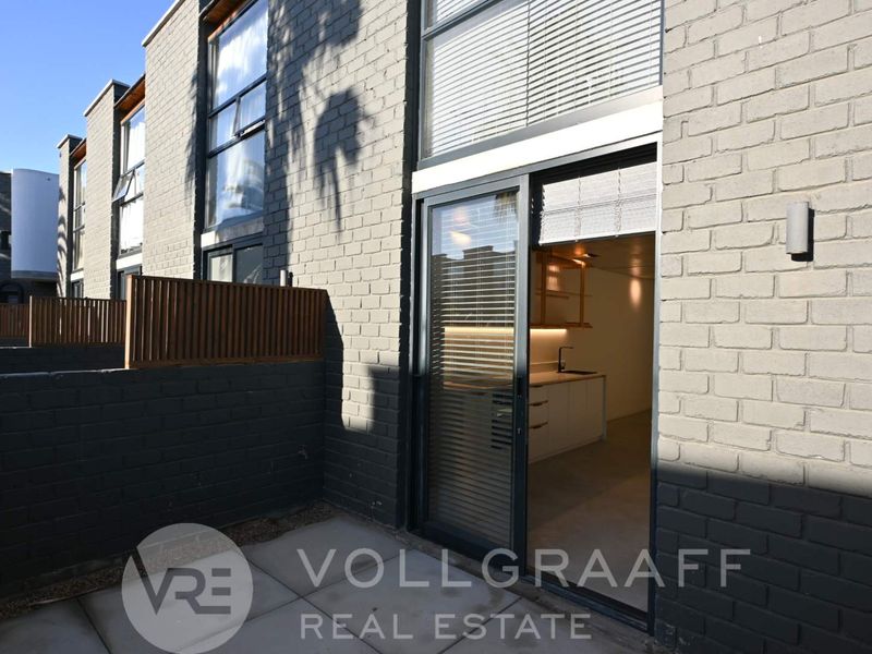 2-Bedroom Unit for Rent - 1 June 2026 - Photo 6