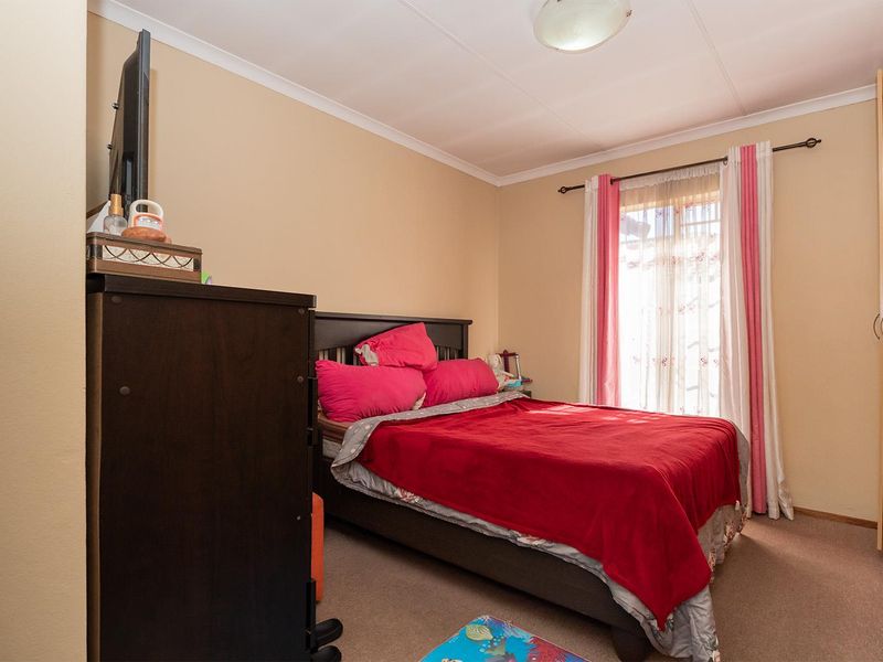 WHY PAY RENT - Photo 9