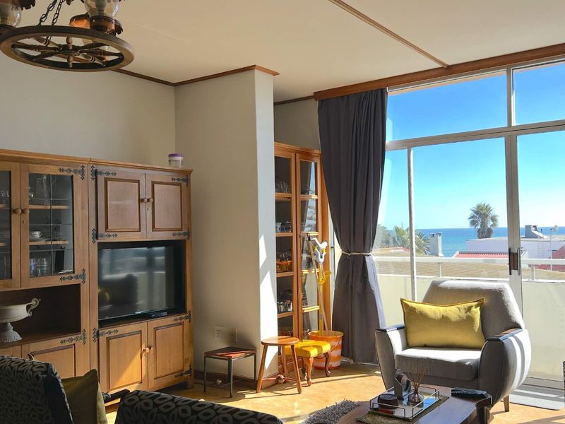 Wake Up to Ocean Views in the Heart of Swakopmund - Photo 2
