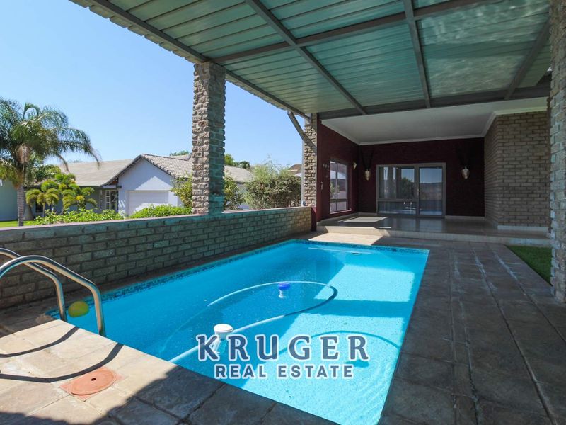 🏡 Exclusive Modern Home for Sale - Photo 3