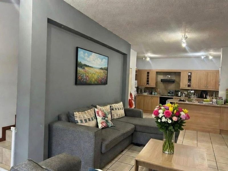 Avis -To Let- N$17 000 - Photo 4