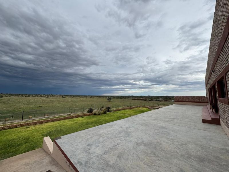 A remarkable 2300ha livestock farm just outside Outjo, offering exceptional potential for serious farmers and investors. - Photo 2