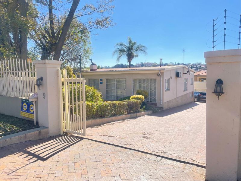 PERFECT HOME FOR A PERFECT FAMILY!!!! - Photo 3