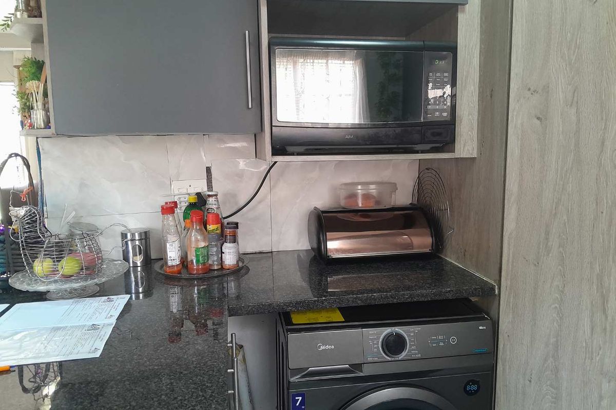 Full title 3 Bedroom Townhouse  in secure access controlled complex in nature estate - Photo 4