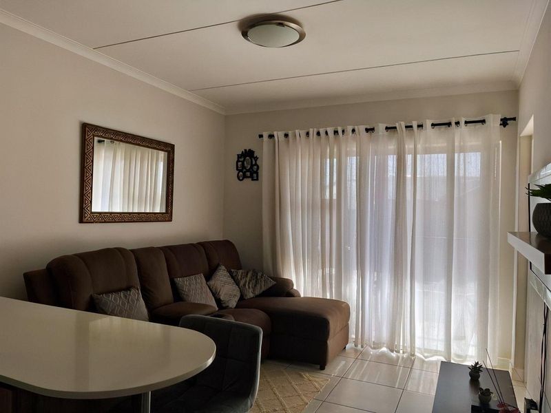 EXCLUSIVE MANDATE..Priced to Sell. Exceptional Value in Ballito Hills Lifestyle Estate - Photo 6