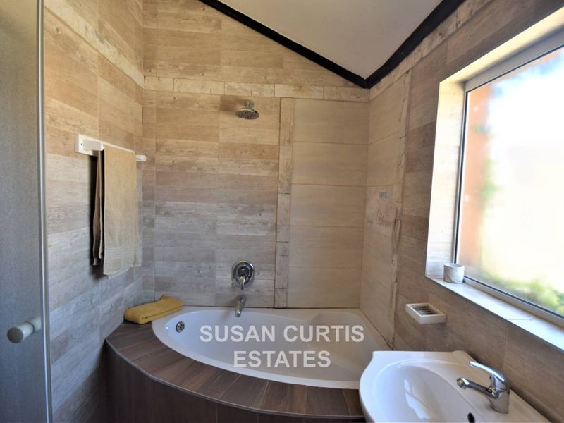 Property with Business Potential - Photo 10