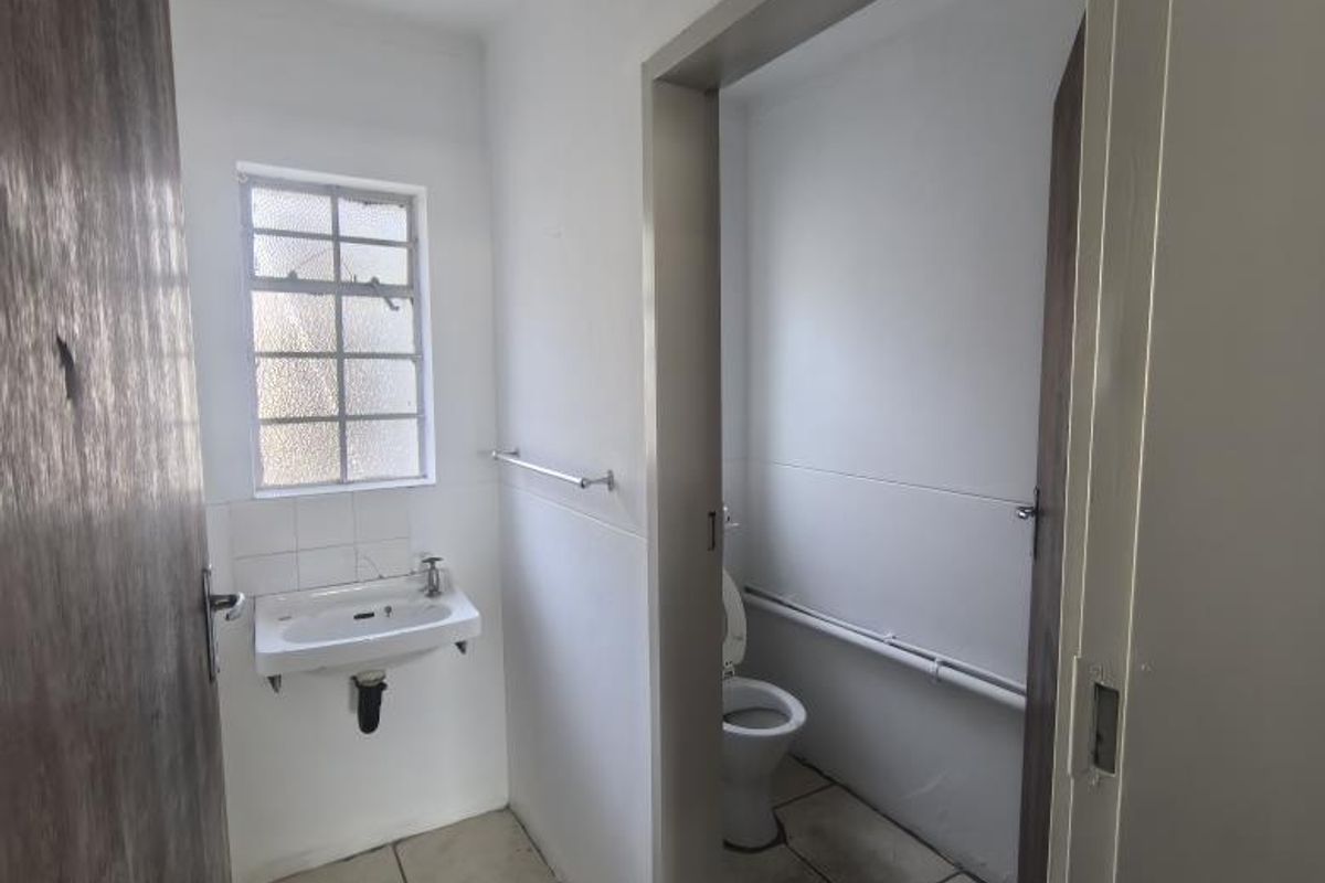 Retail business space To Let at Jacaranda Court - Photo 5