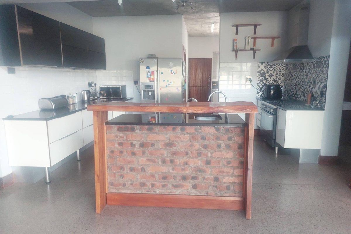 Modern Furnished home for Rental in Palm Lakes Estate - Photo 2