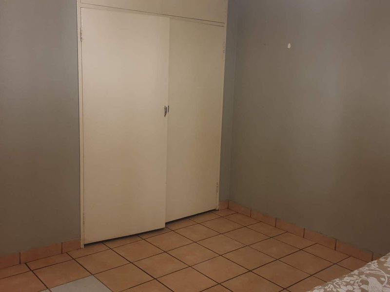 Convenience & Splendour - Photo 9