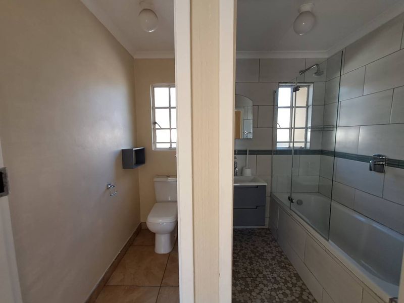 3 Bedroom Town House In Rushmere Manor The Reeds - Photo 10