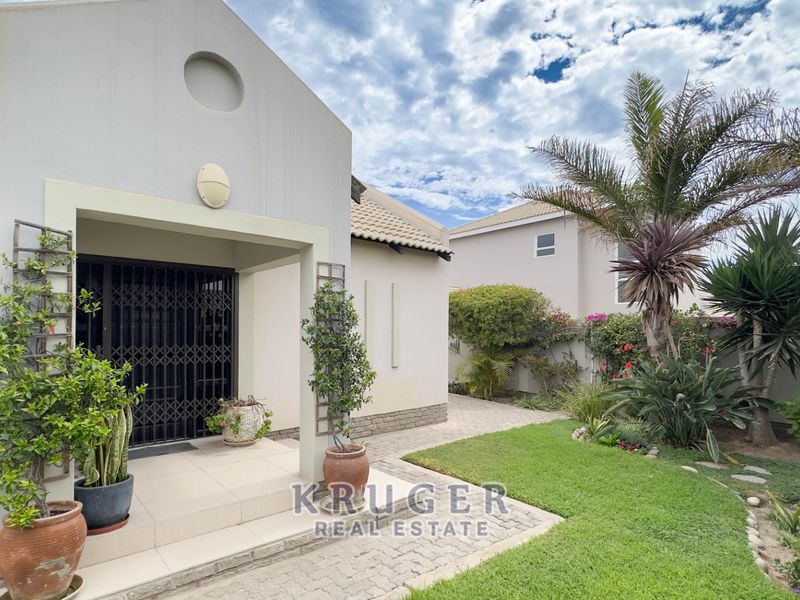 3-BEDROOM HOUSE FOR SALE IN SWAKOPMUND – EXTENSION 15 - Photo 2