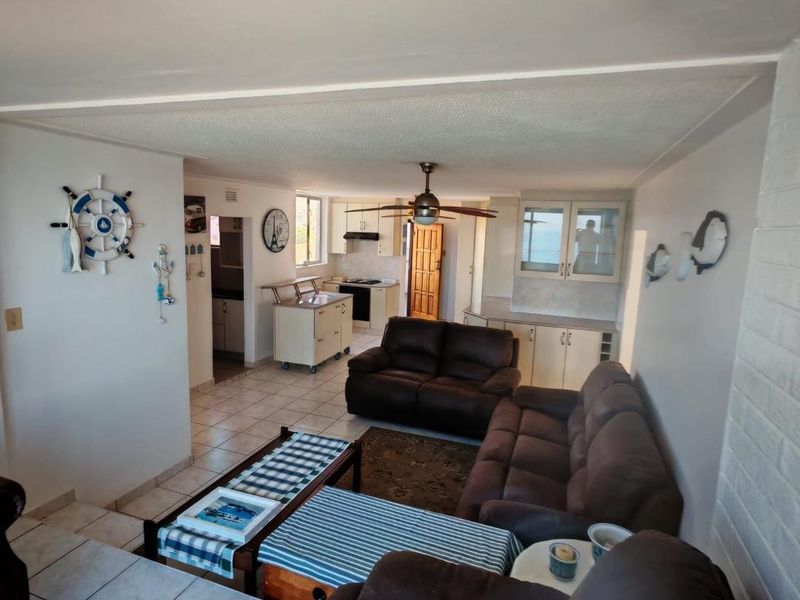 Secure Lock Up and Go with Panoramic Sea Views ALL OFFERS FROM R950 000.00 EXCLUDING FURNITURE WILL BE PRESENTED.... - Photo 5