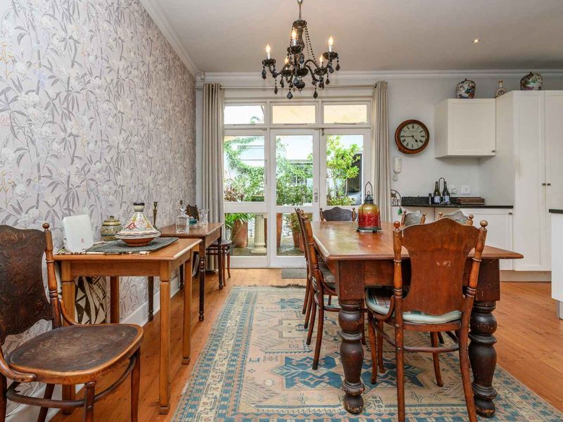 Elegant Heritage Home with Income-Generating Potential in Richmond Hill - Photo 8