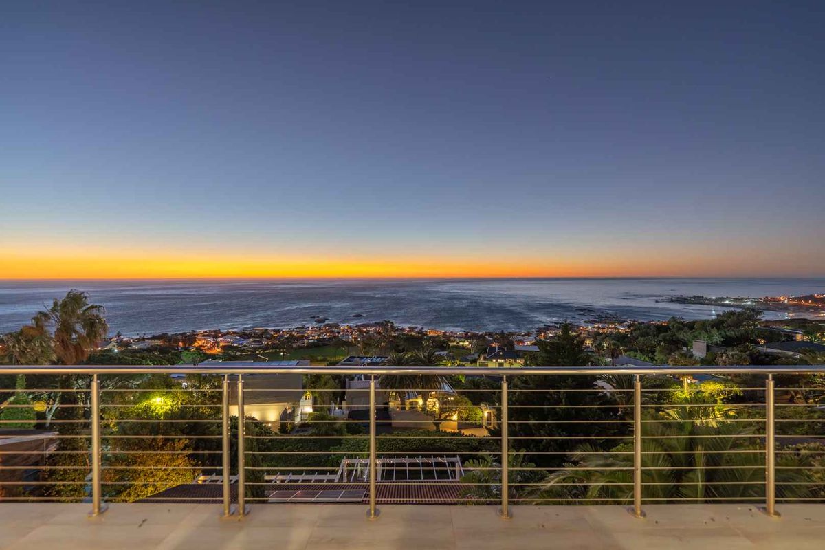 Contemporary Coastal Living with exquisite sea views in Camps Bay - Photo 4