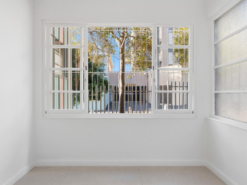 Renovated Lock Up and Go - Photo 4