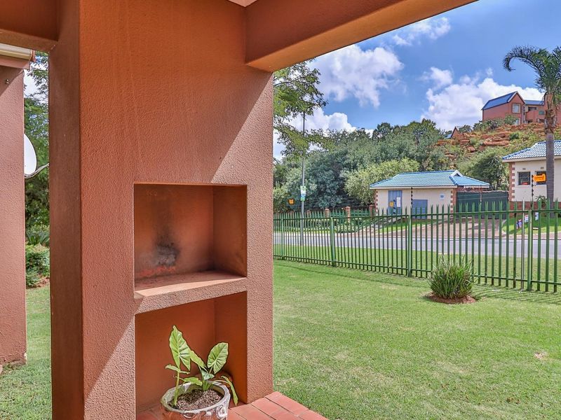 Live the Lifestyle: Renovated Ground-Floor Apartment + Braai Spot - Photo 3