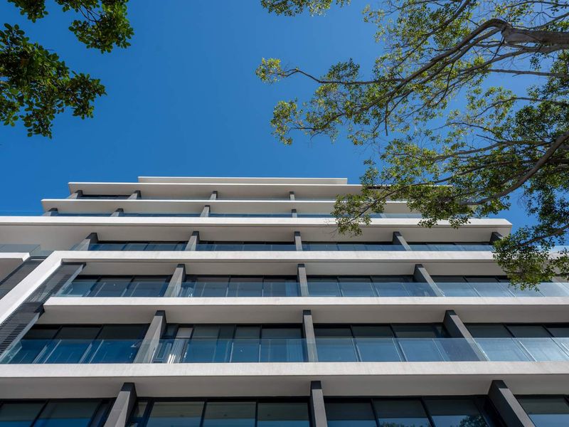 Furnished 1 Bedroom Apartment Available 1 June - Photo 4