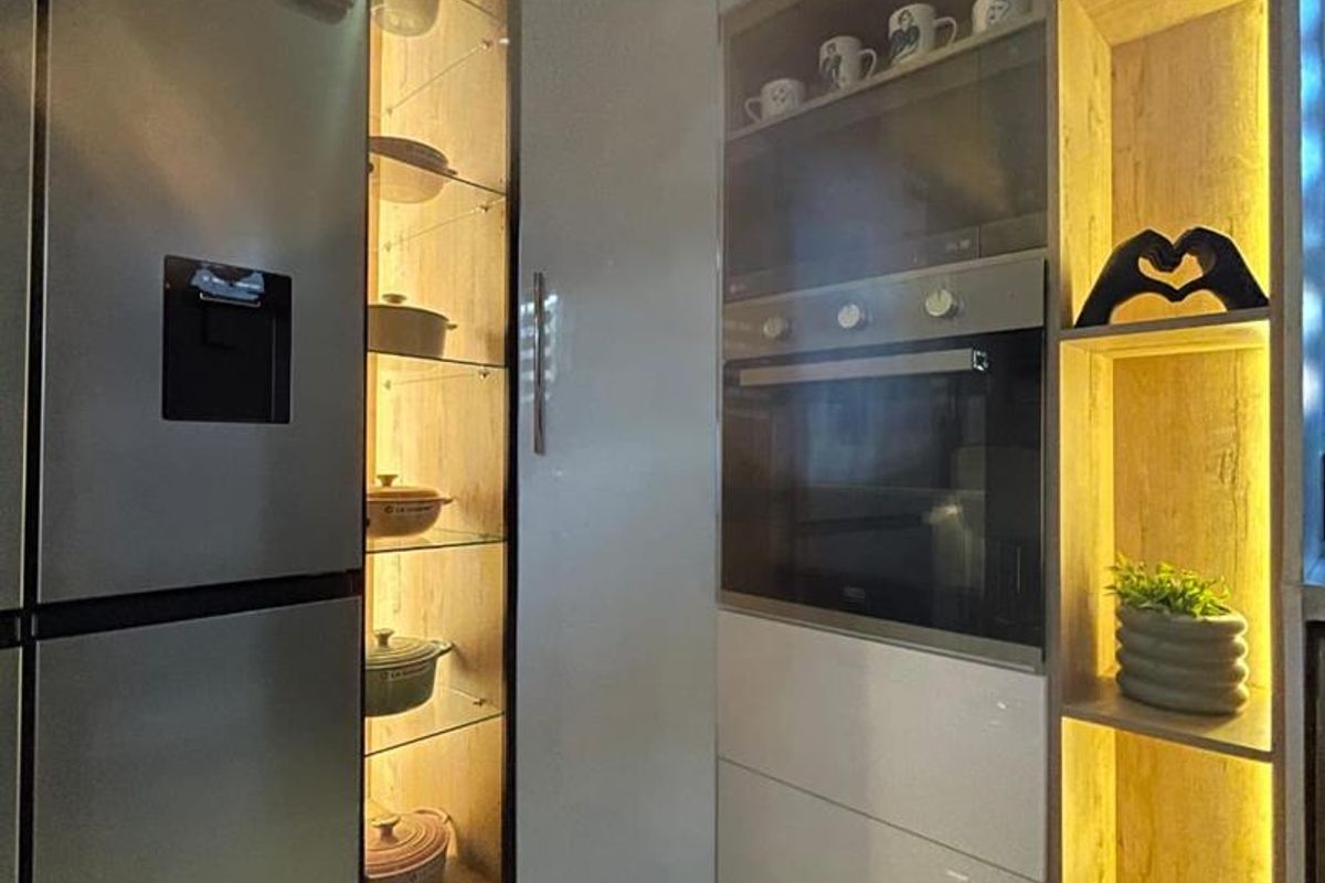 Modern 3 Bedroom, 2 Bathroom Home in Dawn Park - Photo 5