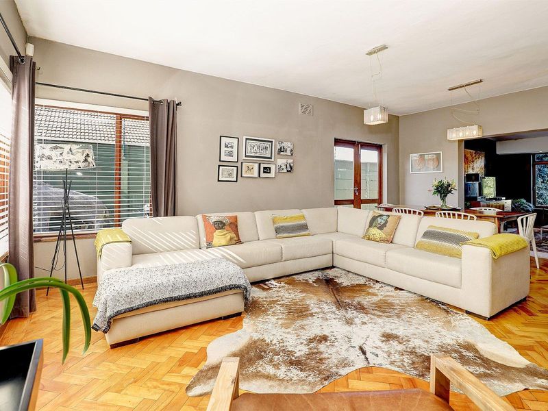 Truly one of the loveliest homes in Upper Boston - Photo 5