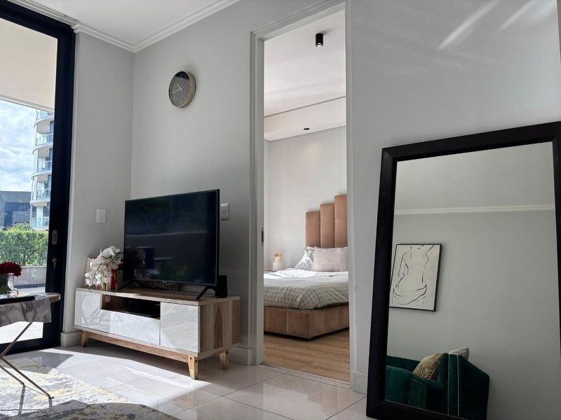 Luxury one bedroom , ground floor apartment for rent at Ellipse Waterfall - Photo 9