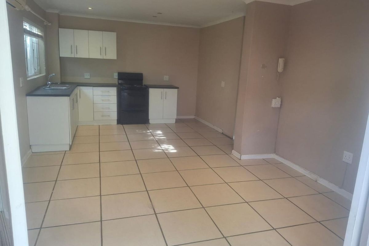 WESTVILLE - CLOSE TO SCHOOLS - Photo 4