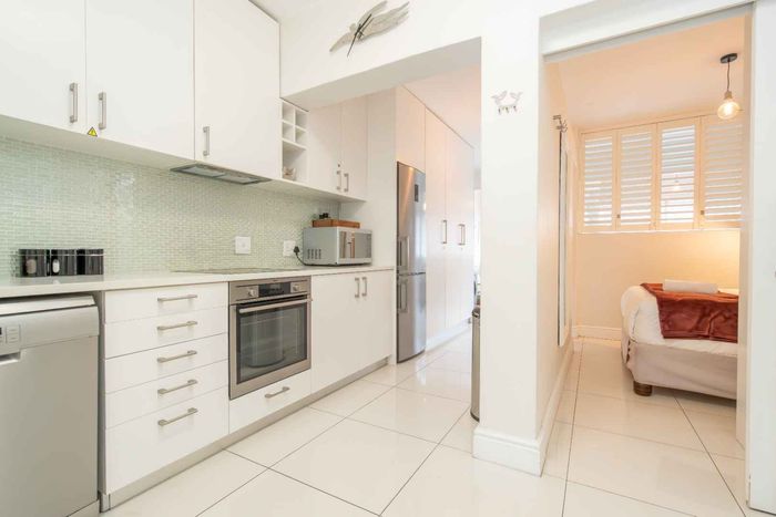 Property #2481506, Apartment Rental Monthly in Three Anchor Bay