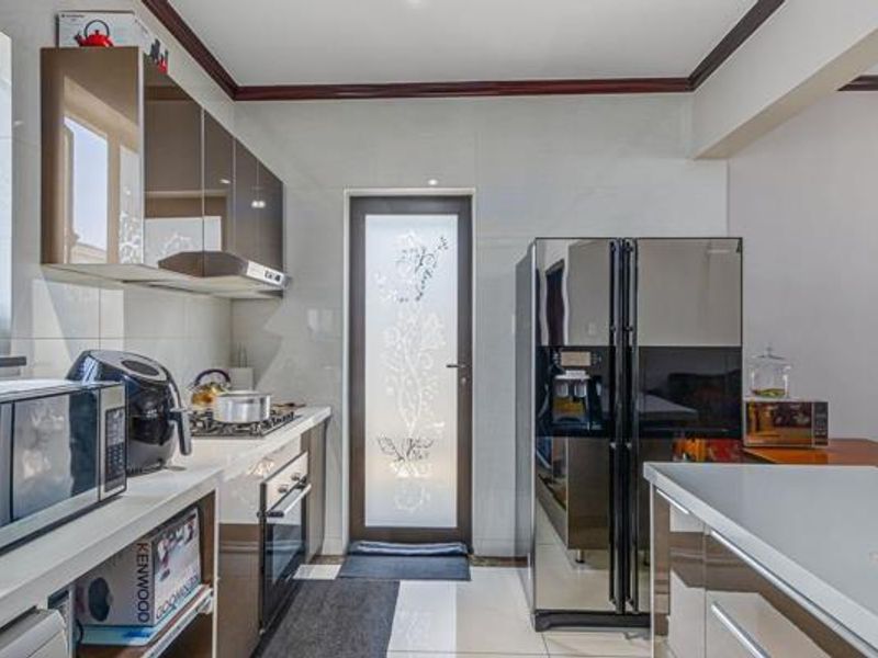 3 Bedroom Home For Sale in Craigavon - Photo 3