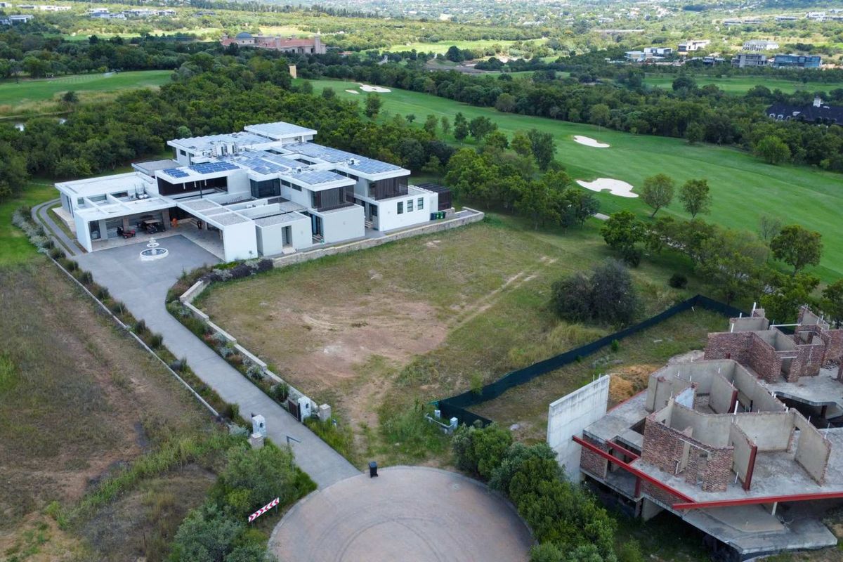 Exceptional fairway-listed stand in Steyn City, perfectly positioned to enjoy sweeping views of the 13th hole. - Photo 4