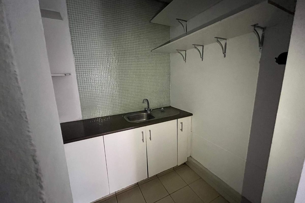 Functional Corporate Office Space - Photo 5