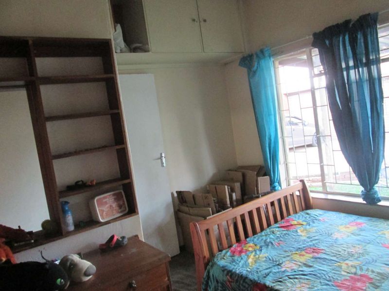 BEAUTIFUL [3] THREE BEDROOM HOUSE FOR SALE IN MOUNTAIN VIEW PRETORIA  BARGAIN - Photo 10