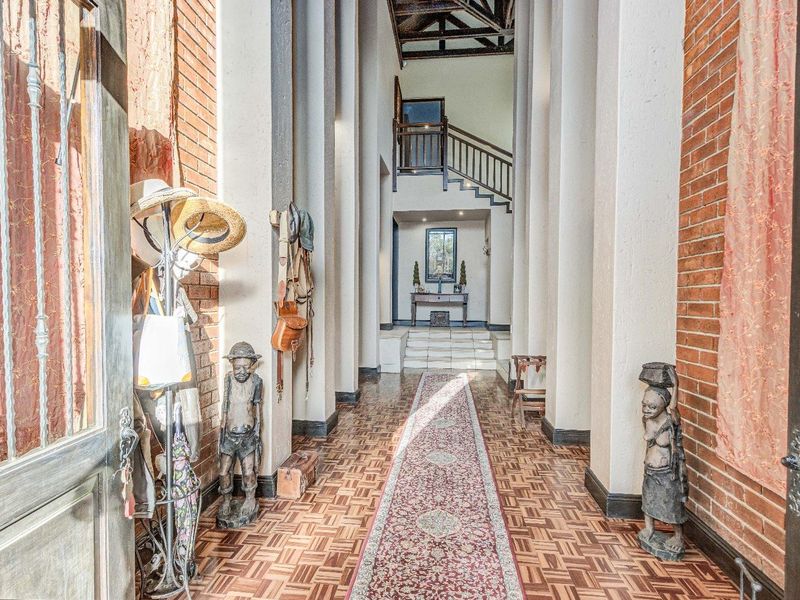 Breathtaking balinese – inspired residence - Photo 6