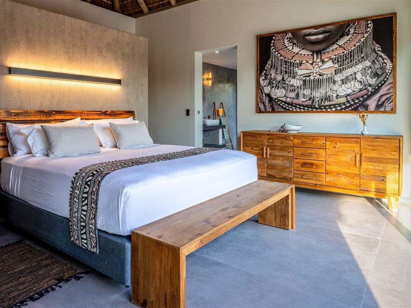 Contemporary Bushveld Home with Mountain Views - Photo 8