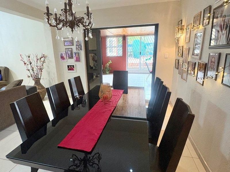 3 Bedrooms House For Sale in Khomasdal - Photo 10