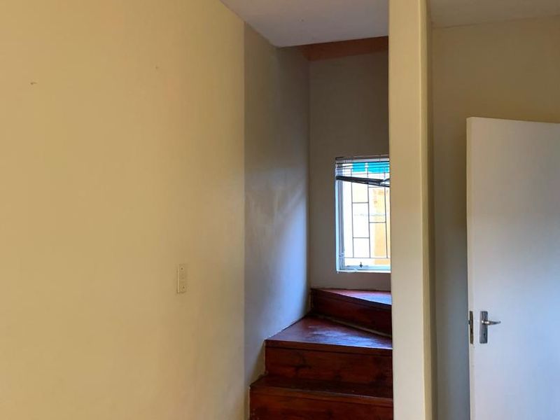 NEAT 2 BEDROOM TOWNHOUSE FOR SALE KHOMASDAL - Photo 6