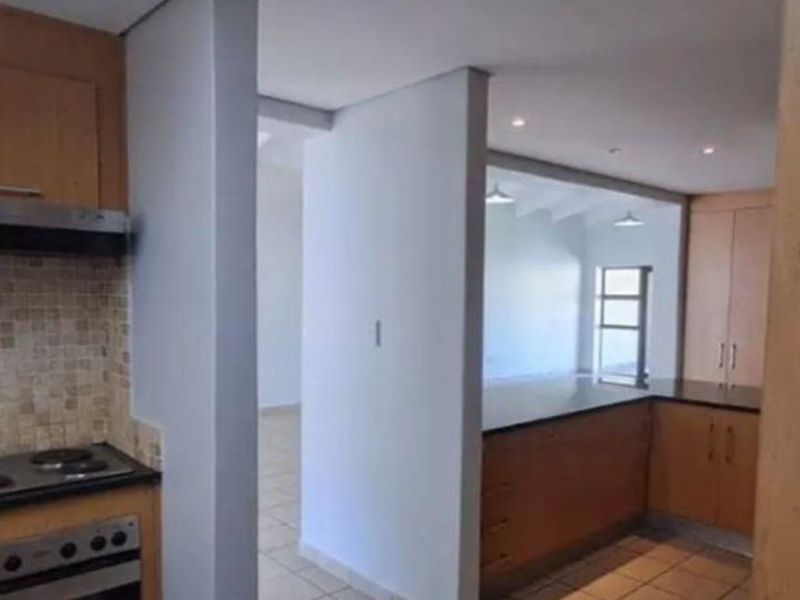 Exceptional 3-Bedroom Apartment for Sale in Mossel Bay - Photo 3