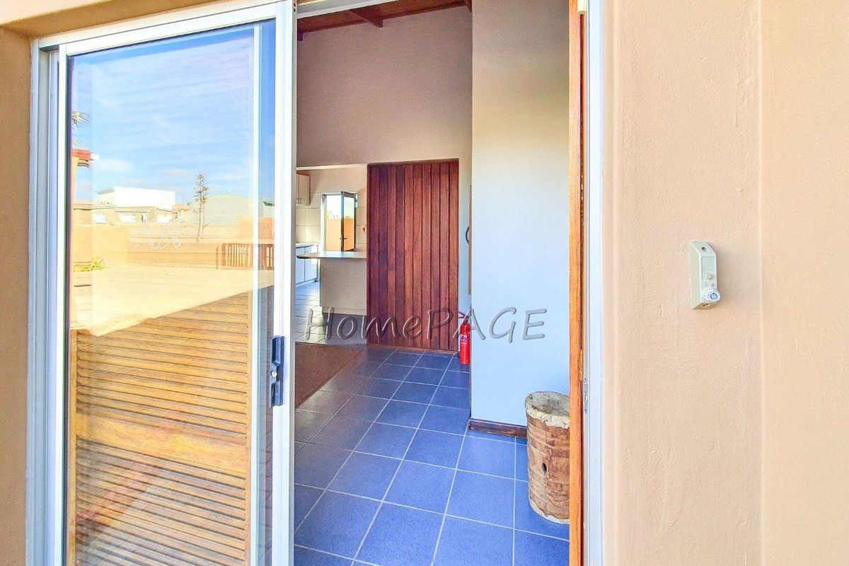 Ext 6, Henties Bay:  Quaint 2 Bedr Home is for sale - Photo 5