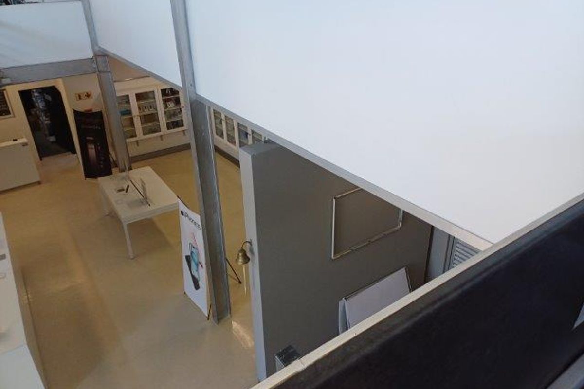 LARGE OPEN OFFICE AND RETAIL SPACE - TO LET - Photo 5