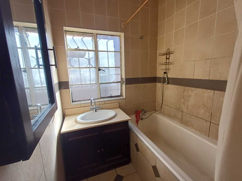 TOWNSVIEW,5 BEDROOM HOUSE - Photo 7