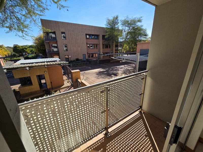 Bachelor Apartment available in Hillcrest - Photo 4
