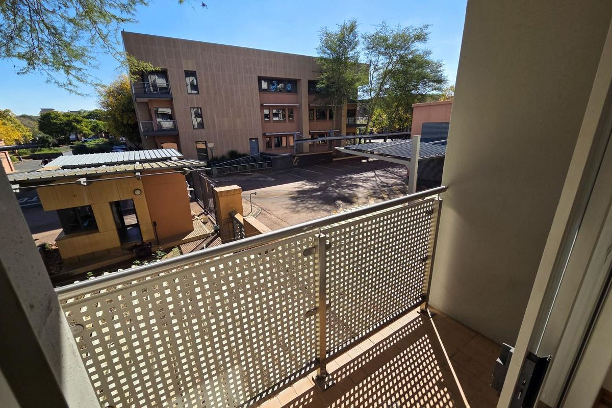 Bachelor Apartment available in Hillcrest - Photo 4
