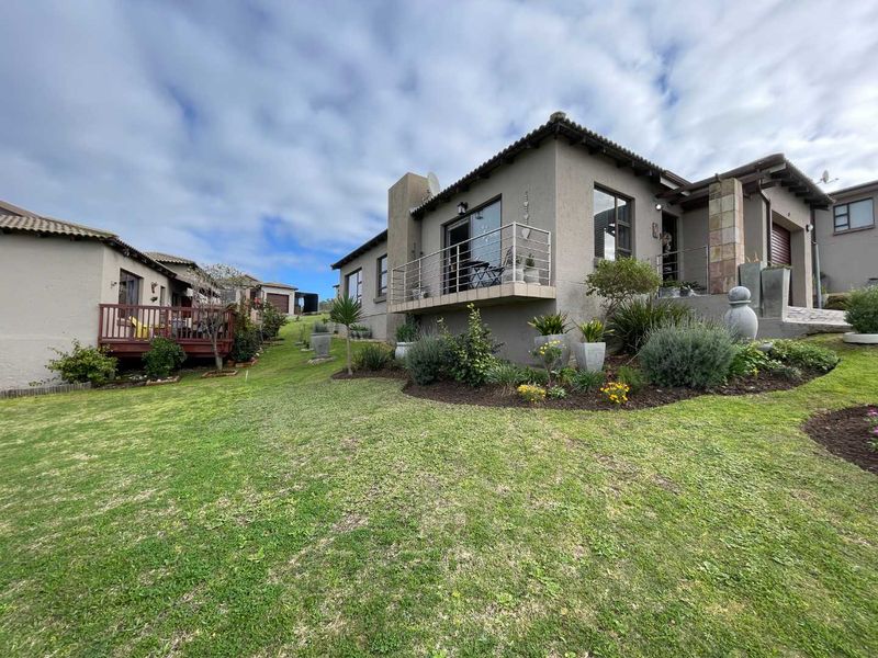 Single Level 3 Bedroom Townhouse with Sea Views in Secure Estate, Seemeeu Park - Photo 4