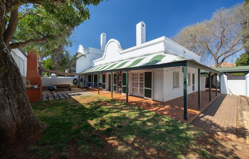 Charming 3-Bedroom Home in an Exclusive Three-Unit Complex