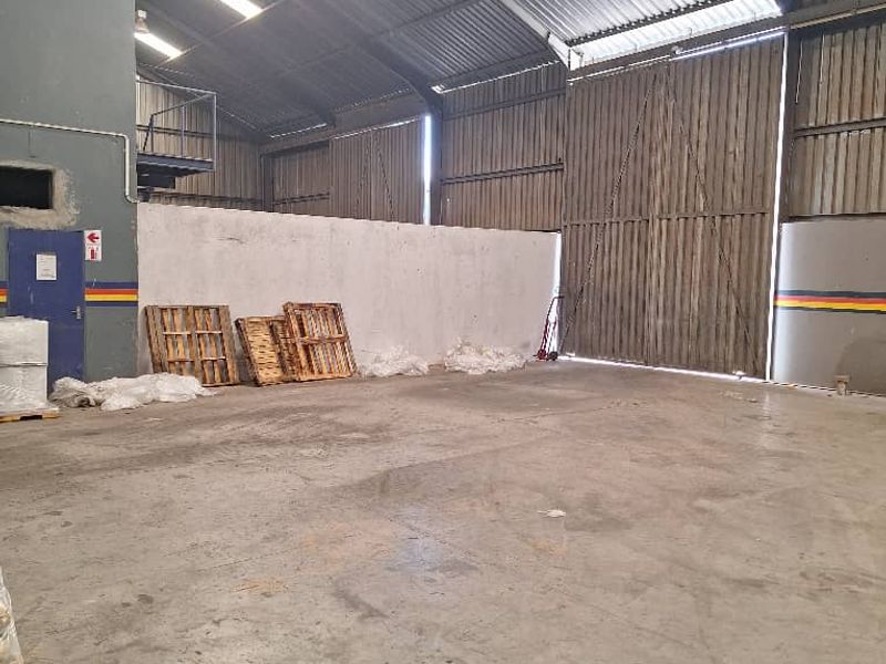 FOR SALE - Industrial property with Warehouses in Lafrenz - Photo 6