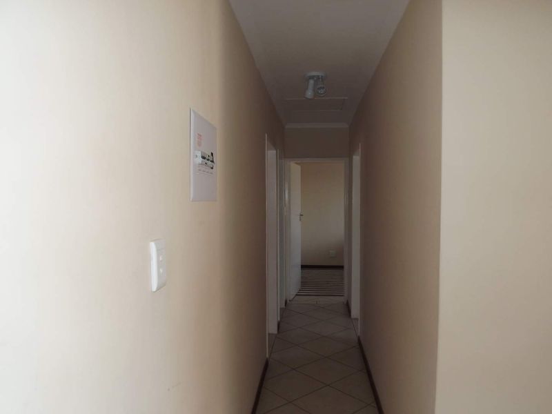 Modern 3 Bedroom Townhouse in Prime Location - Photo 8