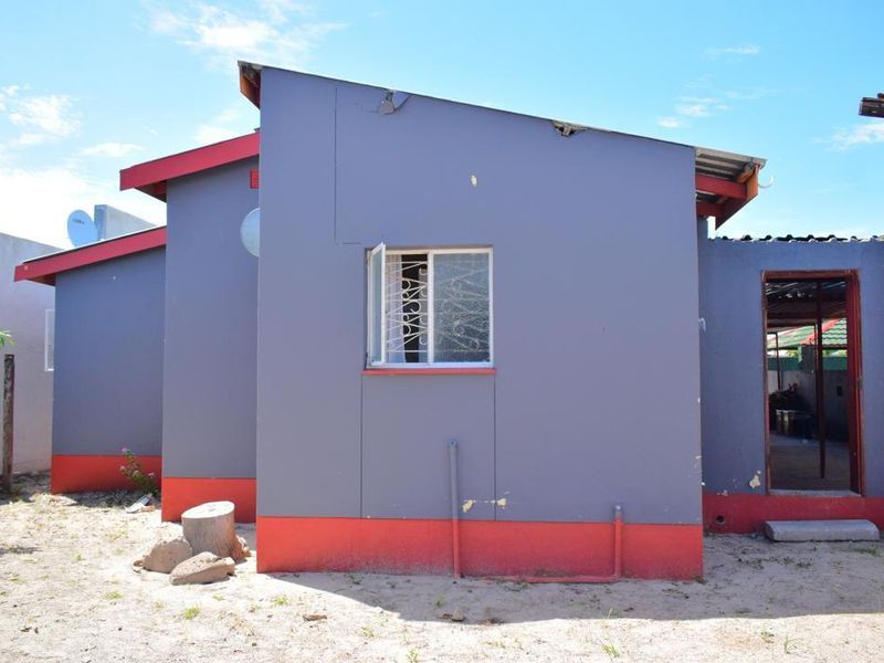 5 BEDROOM FOR SALE - ONGWEDIVA - Photo 7