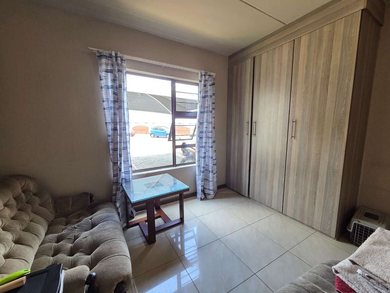 "Hassle-Free Investment with Existing Tenant Income" - Photo 5