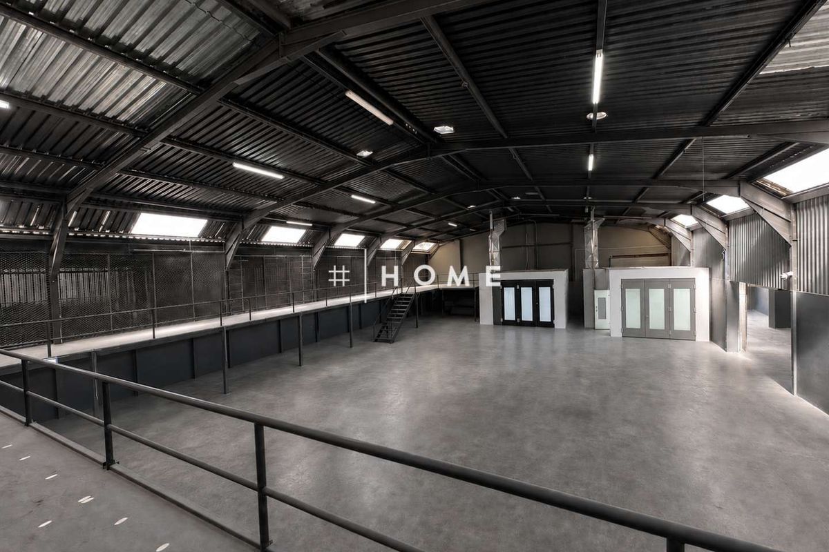 Commercial Property in Southern Industrial Area - Photo 3