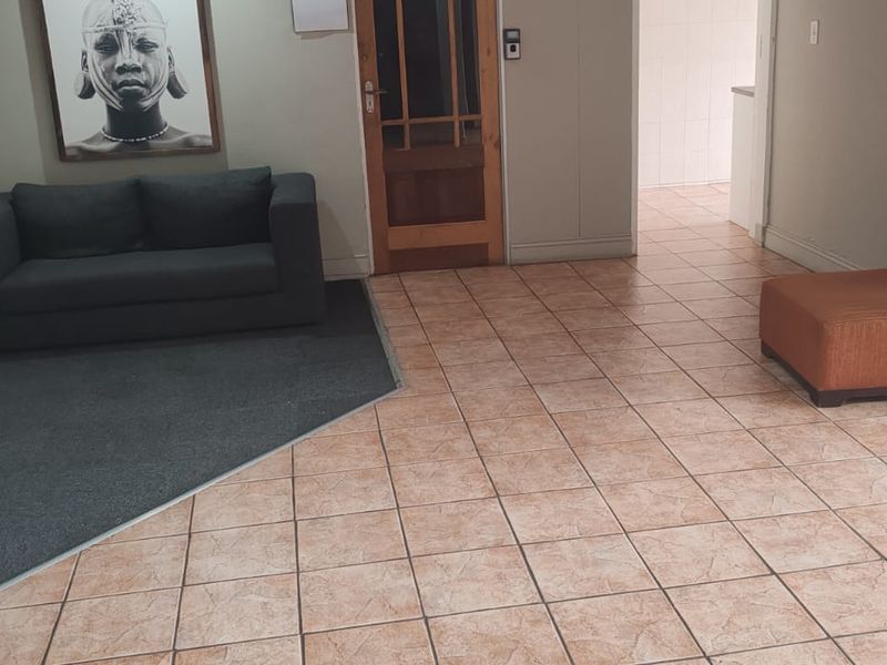 Prime Office Space in Gallagher Business Exchange - Photo 3