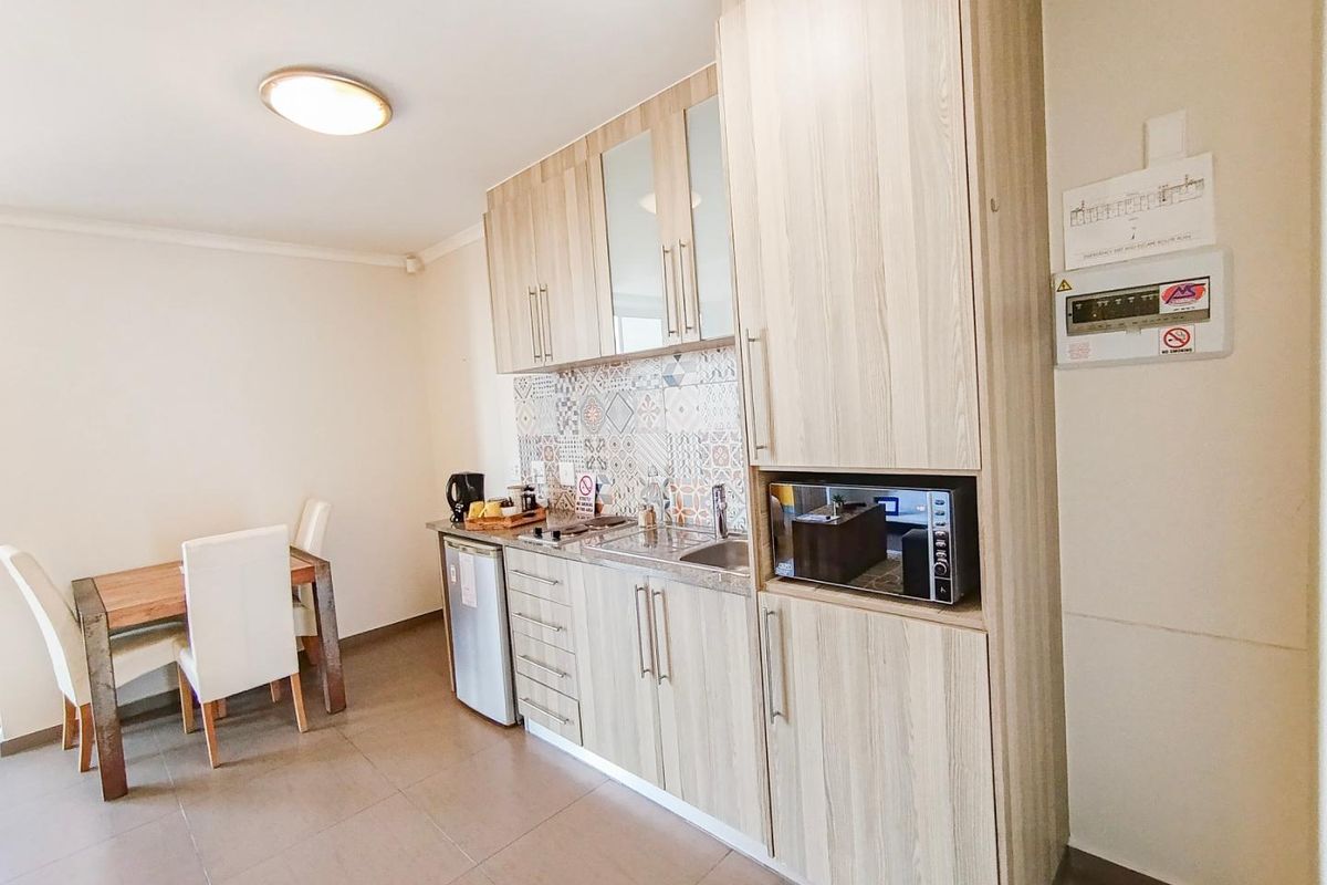 1 Bedroom Apartment, Swakopmund Central - Photo 5